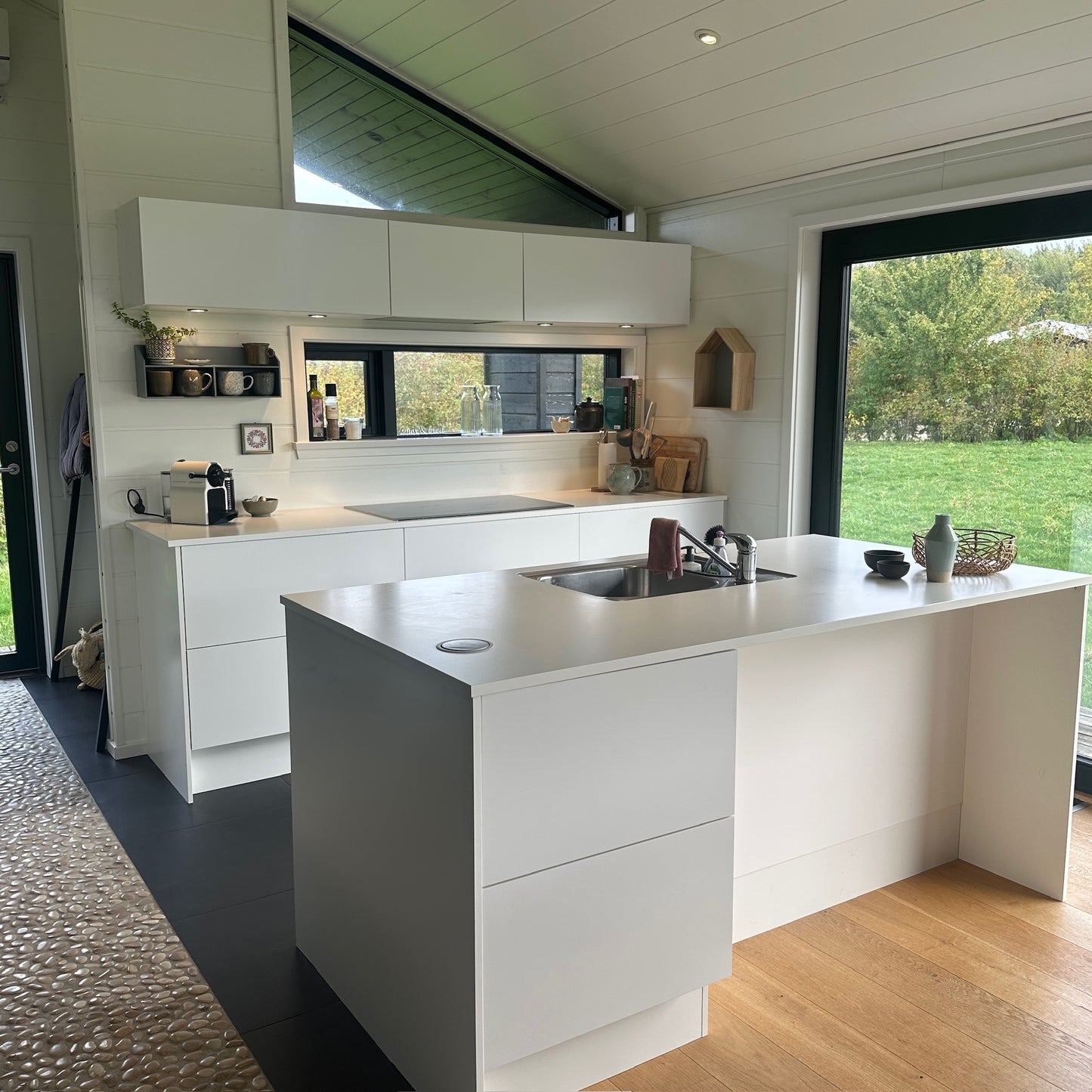 Kleine Strickauszeit in Tina‘s Sommerhaus