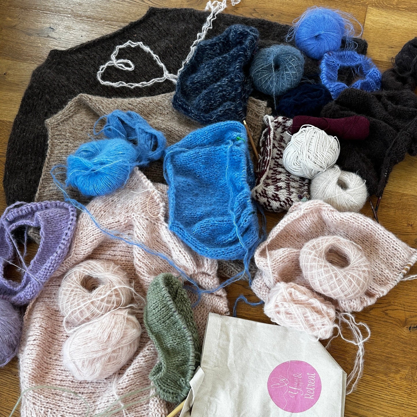 Hier AUSVERKAUFT - weitere Plätze bei www.endorphinkonfetti.com - YARN & YOGA Retreat auf Gut Oestergaard